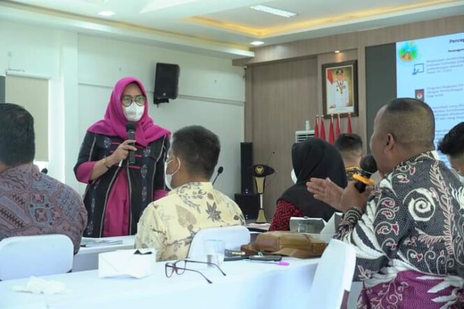 
 Mentor Gender dan Anak Dinas PPPA Sumatera Utara, Dra. Hj. Marhamah, M.Si