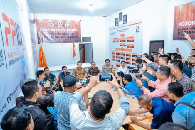 
 Pj. Bupati Nizhamul Bantah Rekaman Viral Terkait Dukungan Salah Satu Capres