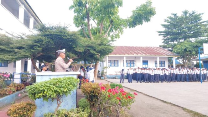 
 Police Goes To School Sat Lantas Polres Batu Bara Sosialisasikan Tertib Berlalu Lintas
