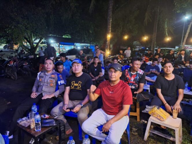 
 Semi Final AFC, Polsek Lima Puluh Gelar Nobar Bersama Forkopimca