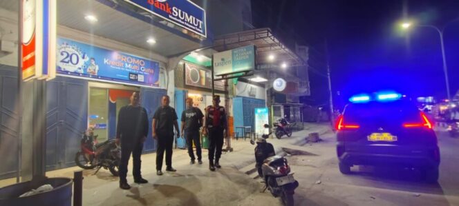 
 Polsek Labuhan Ruku Pastikan Kamtibmas Aman Dengan Patroli Malam