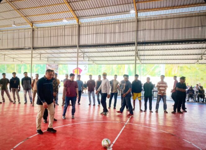 
 Buka Turnamen Futsal, Syafrizal Berharap Lahir Talenta Baru Di Batu Bara