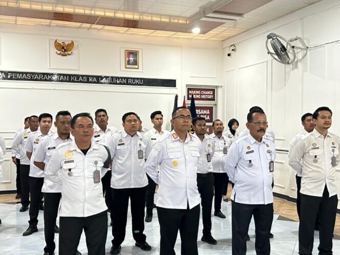 
 Lapas Kelas IIA Labuhan Ruku Ikuti Apel Pagi Bersama 