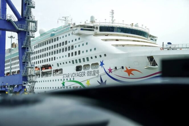 
 Kapal Pesiar Bersandar di Batubara Bawa 2000 Wisatawan Asing, Pemkab Harap Bangkitkan Potensi Wisata