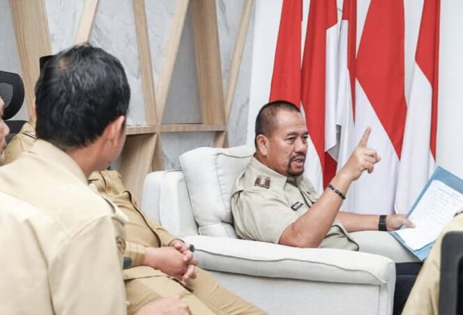 
 Tiga Pejabat di Nonjobkan, Sikap Bupati Dinilai Tegas Dalam Memimpin OPD, Pengamat : Ini Perlu Namun Hati – hati