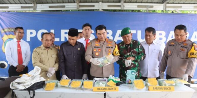 
 Kadis Kesehatan Batu Bara Hadiri Konferensi Pers Pengungkapan 10 Kg Sabu