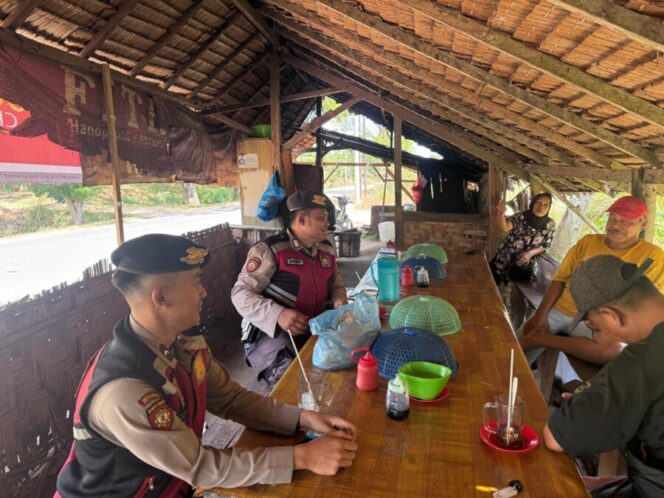 
 Sat Samapta Polres Batu Bara Laksanakan Cooling System dan Himbauan Kamtibmas kepada Warga