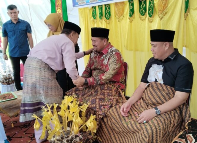 
 Dinkes Batu Bara Siapkan Layanan Kesehatan Maksimal untuk Jemaah Haji 2025