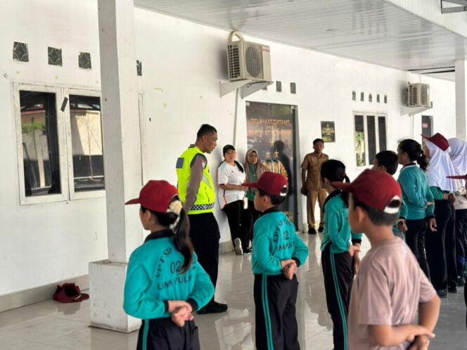 
 Satlantas Polres Batu Bara Latih Polisi Cilik, Tanamkan Disiplin dan Keselamatan Berlalu Lintas