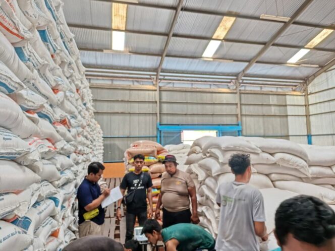 
 Polres Batu Bara Distribusikan 40,488 Ton Jagung ke Bulog Asahan