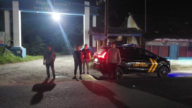 
 Patroli Mobile Polsek Lima Puluh Jaga Malam Tetap Kondusif