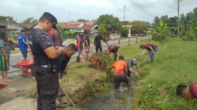 
 Lapas Labuhan Ruku Gelar Gotong Royong Bersih Lingkungan