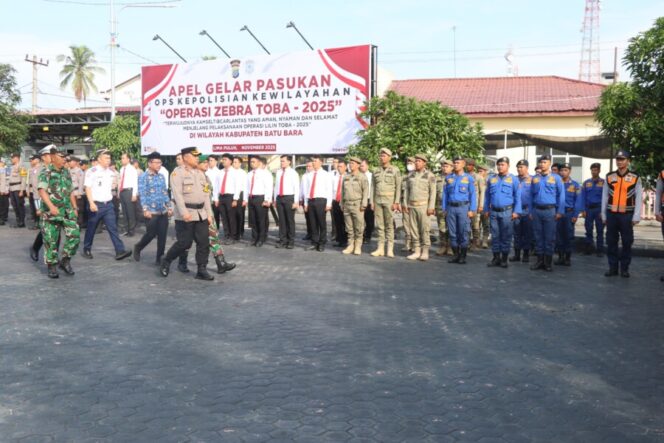 
 Polres Batu Bara Gelar Apel Pasukan Operasi Zebra Toba 2025