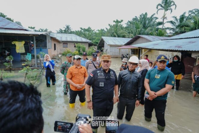 
 Respons Cepat Bupati Baharuddin Hadapi Banjir di Enam Desa