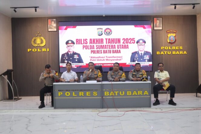 
 Polres Batu Bara Gelar Press Rilis Akhir Tahun 2025, Paparkan Situasi Kamtibmas Tetap Kondusif