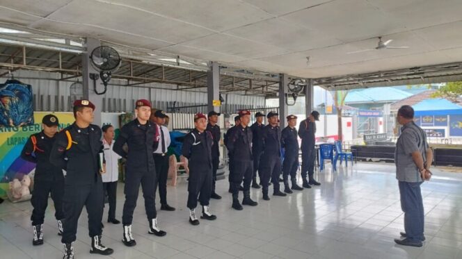 
 Kalapas Soetopo Berutu Pimpin Langsung Apel Serah Terima Penjagaan Jelang Akhir Tahun