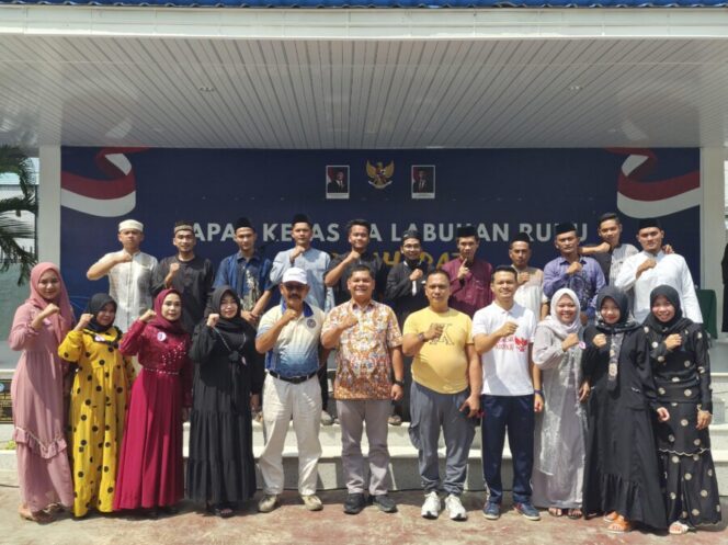 
 Penuh Nuansa Religi, Warga Binaan Lapas Labuhan Ruku Unjuk Bakat di Lomba Pop Song Religi