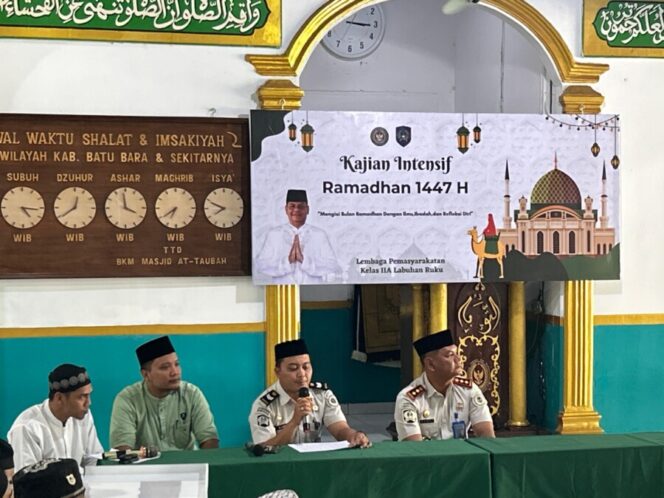 
 Kalapas Labuhan Ruku Buka Kajian Intensif Ramadhan 1447 H, Perkuat Pembinaan Keagamaan Warga Binaan