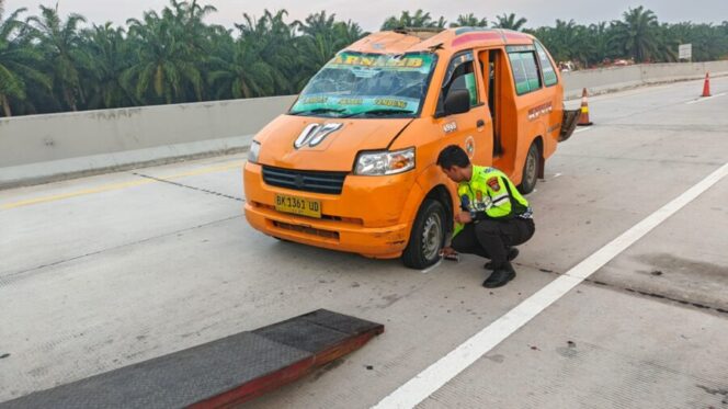 
 Laka Tunggal di Tol Indrapura–Kisaran, Dua Penumpang Meninggal Dunia