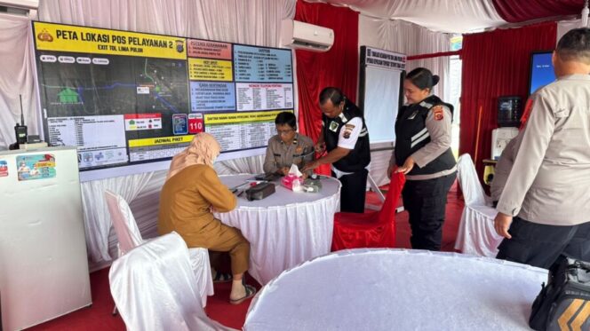 
 Sub Satgas Dokkes Polres Batu Bara Pastikan Kesehatan Personel Ops Ketupat Toba 2026