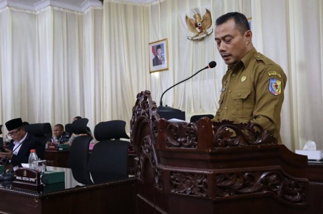 
 Respons Pemerintah atas Pandangan Fraksi LKPJ 2025 Mengemuka di Paripurna