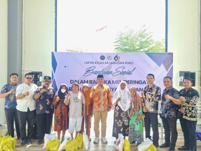 
 HBP ke 62,nLapas Labuhan Ruku Salurkan Bantuan untuk Warga Sekitar 