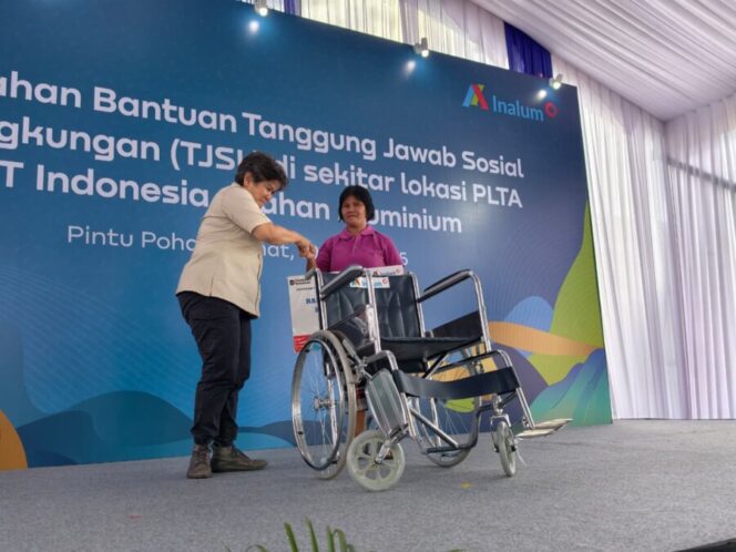 
 INALUM Serahkan Bantuan CSR di Kawasan Operasional Paritohan