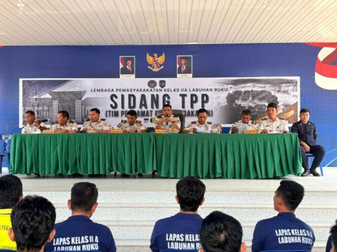 
 64 Warga Binaan Lapas Labuhan Ruku Ikuti Sidang TPP, Bahas Usulan PB, CB dan Tamping