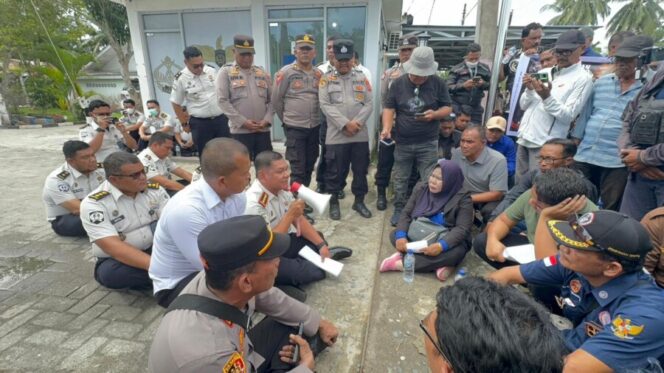 
 Kalapas Labuhan Ruku Sambut Humanis Aksi Wartawan, Utamakan Dialog dan Keterbukaan Informasi