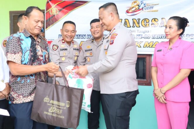 
 Hari Bhayangkara ke-80, Polres Batu Bara Berbagi Kepedulian