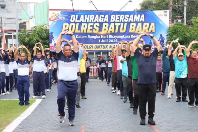 
 Polres Batu Bara Gelar Olahraga Bersama Forkopimda Sambut Hari Bhayangkara Ke – 80