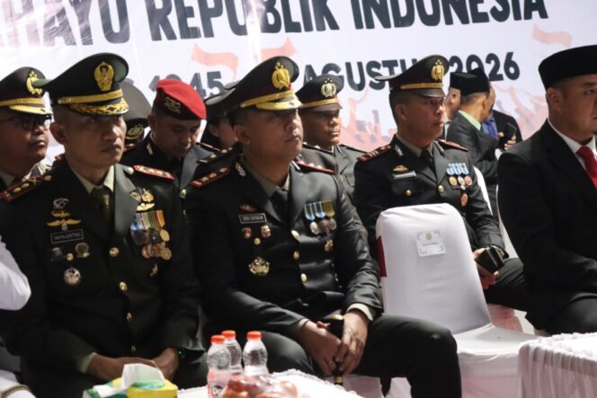 
 Jelang HUT ke-81 Kemerdekaan RI, Forkopimda Batu Bara Gelar Ziarah dan Tabur Bunga di Makam Pejuang